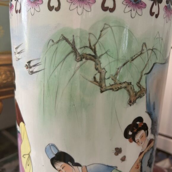 Vintage Porcelain Hand-Painted Vase/Umbrella Stand Geisha & Flowers 18”x8.5” - Picture 6 of 16